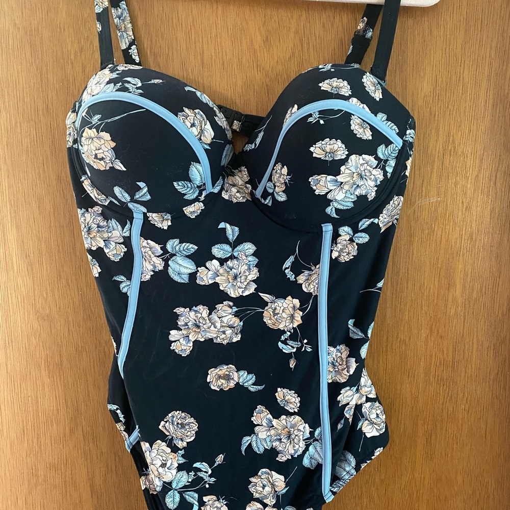 One piece bathing suit
